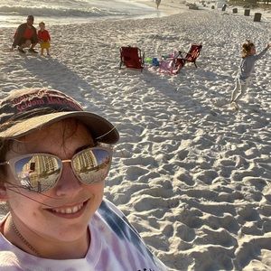 Meet your Posher, Megan